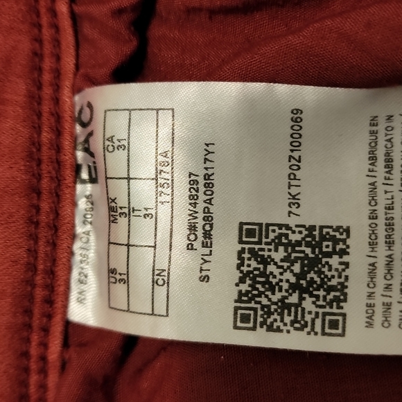 EUC - Guess Jeans, Red, size 31 - Picture 3 of 4
